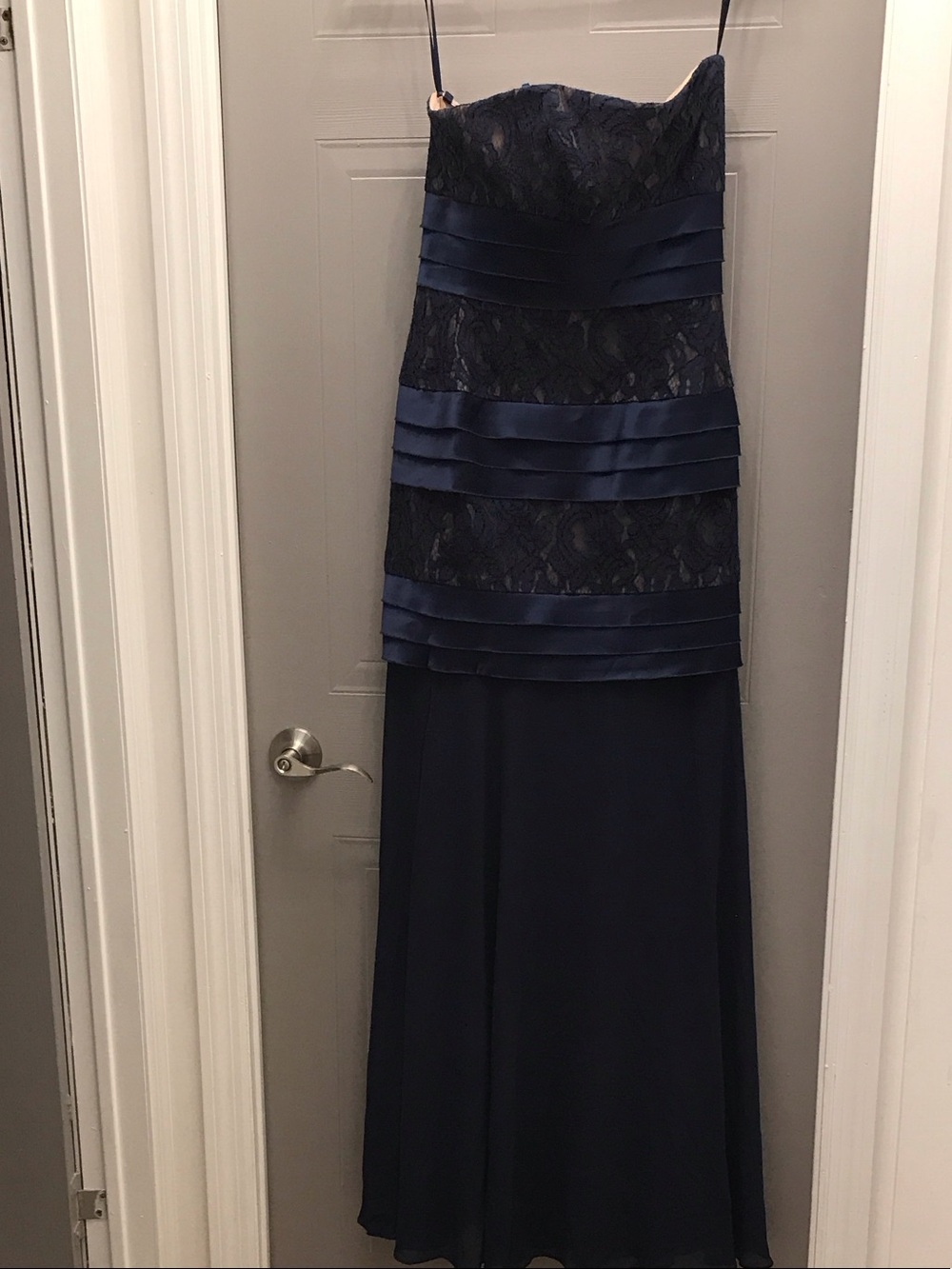 BCBGMaxAzria Navy Black Lace Satin Tiered Maxi Evening Gown Dress